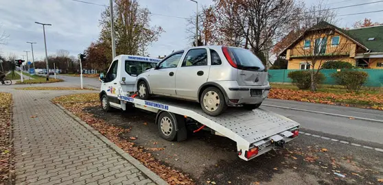Autómentés, autószállítás autópályán